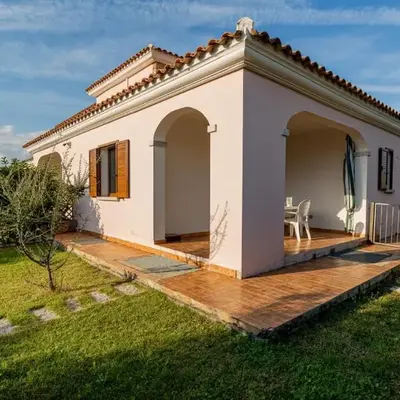 Appartamento Residenziale Trilocale 4 posti letto via Sardegna San Teodoro