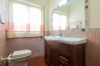 Bagno di Villa Corrasi Oliena Luxury