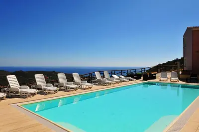 Piscina di Hotel Castello Budoni o nelle vicinanze