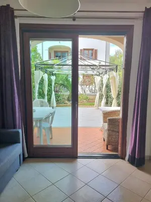 Balcone o terrazza di ValeValeHome - home gallery with fully equipped kitchen, reserved parking, big garden