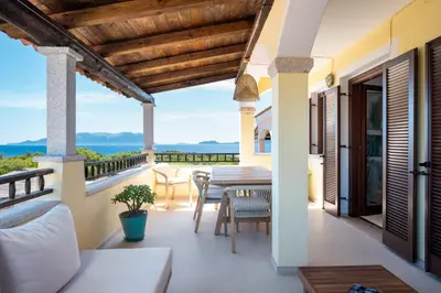 Balcone o terrazza di Spiaggia Bianca Pedra Rosa - Your House in Sardinia