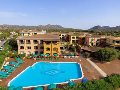 Piscina di Nicolaus Club Torre Moresca o nelle vicinanze