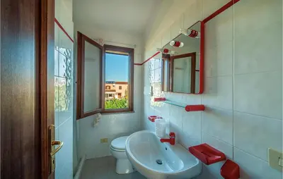 Bagno di Gorgeous Apartment In San Teodoro Ot