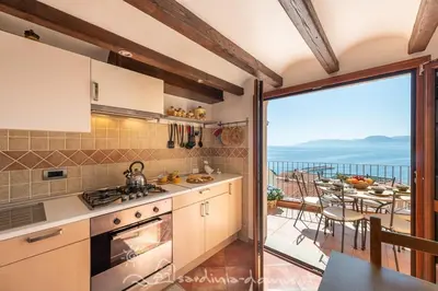 Paesaggio naturale nelle vicinanze della casa vacanze