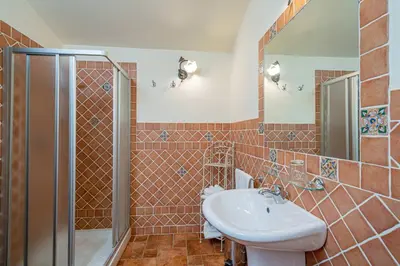 Bagno di Borgo Alba Barona Turismo Rurale