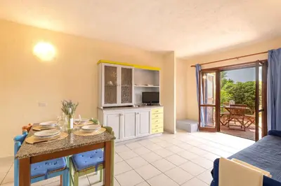 Cucina o angolo cottura di Holiday home in Golfo Aranci 30357