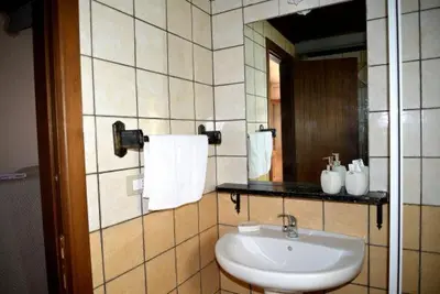 Bagno di Hotel Valle del Cedrino