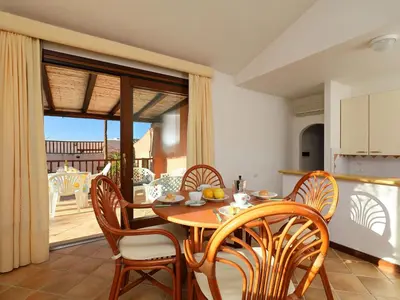 Balcone o terrazza di Holiday Home Erica 22 - Vista Village by Interhome