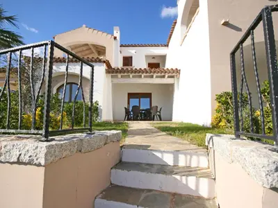 Facciata o entrata di Apartment Panorama 2 by Interhome