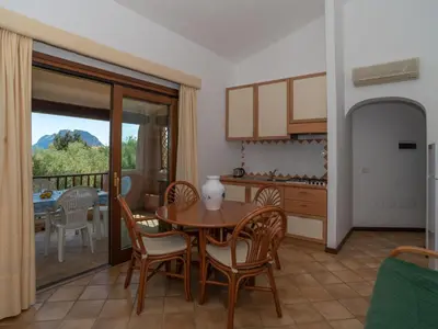 Cucina o angolo cottura di Holiday Home Dalia 16 - Vista Village by Interhome