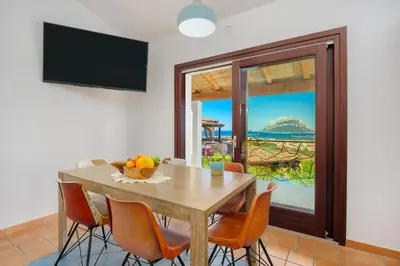 TV o dispositivi per l'intrattenimento presso Villa with Breathtaking View I Private Garden I BBQ