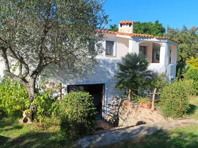 Giardino di Holiday Home Omer by Interhome