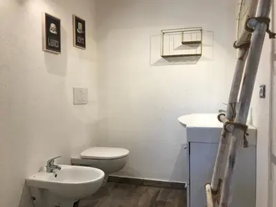 Bagno di villetta san teodoro IUN Q7135