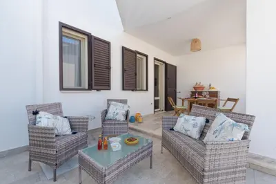 Area soggiorno di Casa Ono - Appartamento con 2 Camere e 2 bagni in centro abitato
