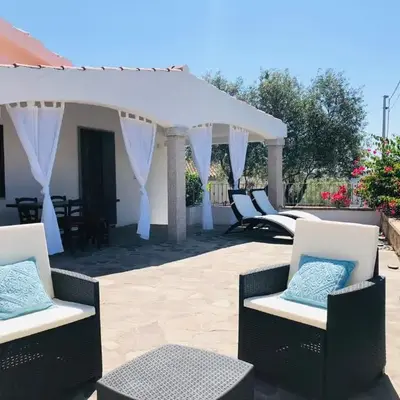 International House San Teodoro