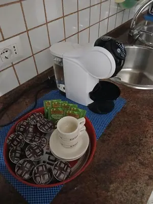 Set per la preparazione di tè e caffè presso Bella vista