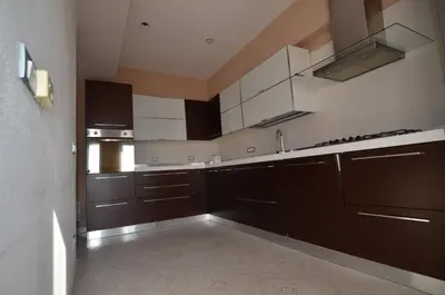 Cucina o angolo cottura di Villetta con giardino in contesto riservato non lontana dal mare BEL01
