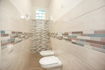 Bagno di Camere Tirreno 1