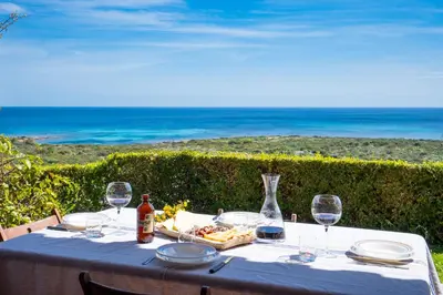 Paesaggio naturale nelle vicinanze della casa vacanze