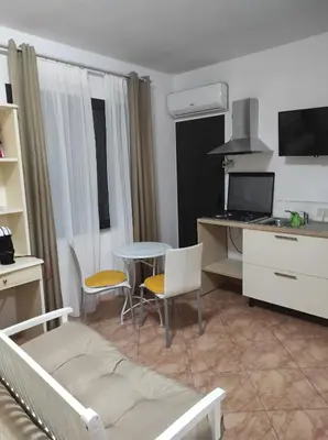 Cucina o angolo cottura di MONOLOCALE YELLOW