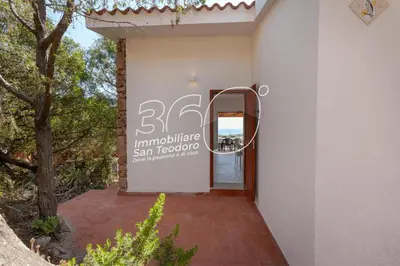 Certificato, attestato, insegna o altro documento esposto da VIllino Ginepro