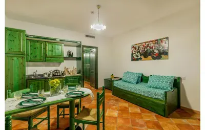 Area soggiorno di Lovely Apartment In Orosei With Wifi