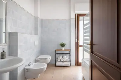 Bagno di Dimoras 3BR City Center Balcony & Parking SF