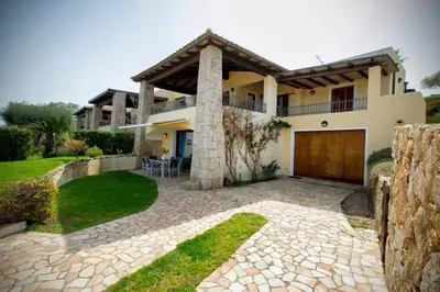 Edificio in cui si trova la villa