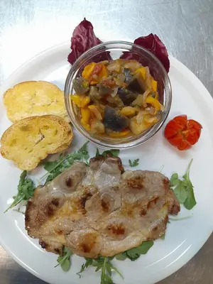 Cibo presso l'agriturismo o nelle vicinanze