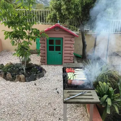 Attrezzature per barbecue disponibili per gli ospiti dell'appartamento