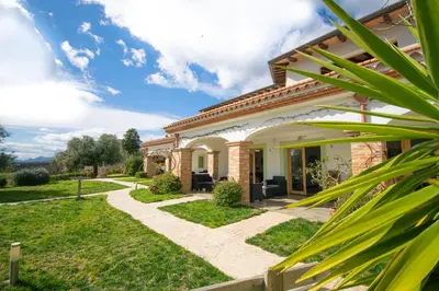 Giardino di HOTEL Essenza di Mirto