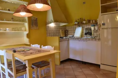 Cucina o angolo cottura di Splendida Villetta Tavolara 3