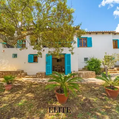 Magnifica villa immersa nella natura con spa privata a due passi dal mare