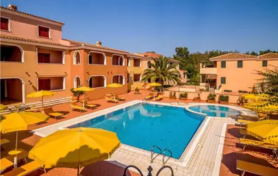 Piscina di 1 Bedroom Amazing Apartment In Orosei o nelle vicinanze