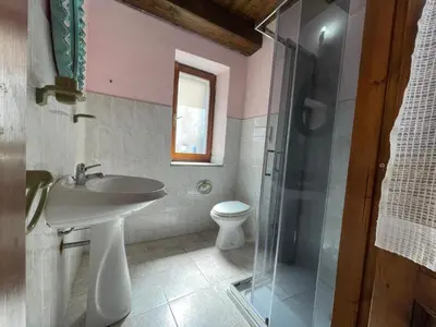 Bagno di Nel Cortile della Casa di Carta, due Singole Unità