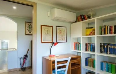 Biblioteca nell'appartamento