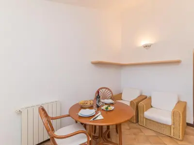 Area soggiorno di Holiday Home Acacia 4 - Vista Village by Interhome
