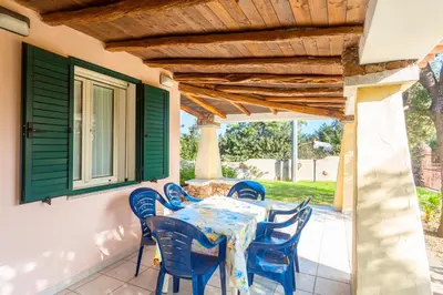 Patio o area all'aperto di Orosei RE - Villa Osala - 800 m dal mare