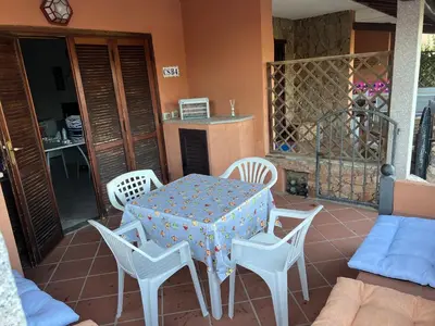 Area soggiorno di CASA MONELLA mono locale vista mare