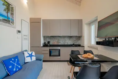 Cucina o angolo cottura di Case al mare di Cala Saccaia