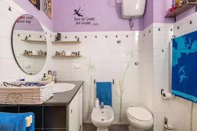 Bagno di Piccolo e intimo centro città