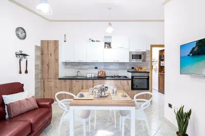 Cucina o angolo cottura di Eliana's Apartments - Mares e Montes