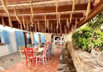 Ristorante o altro punto ristoro di ISS Travel, Li Funnesi House - with private garden, air-condition and two bathrooms
