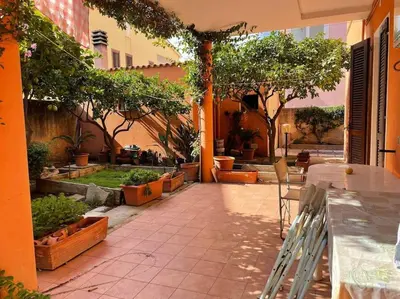 Giardino di Appartamento con patio