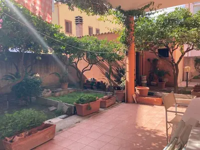 Giardino di Appartamento con patio