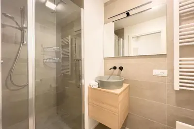 Bagno di Villa Valentina 250m From The Beach - Happy Rentals