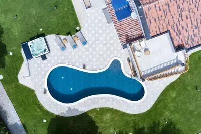 Piscina di Golden Root San Teodoro o nelle vicinanze