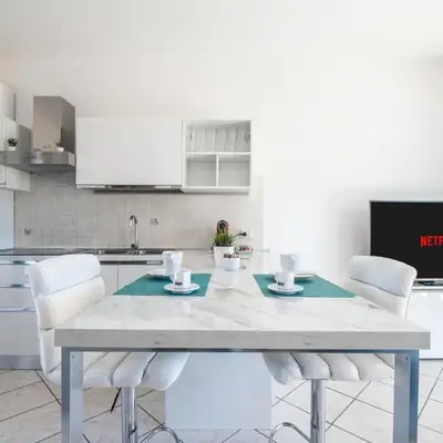 [SEA 10MIN] Modern house with pool in the hills