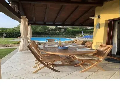 Piscina di Bellissima villa Alessandra grande piscina privata giardino BQ posto auto o nelle vicinanze