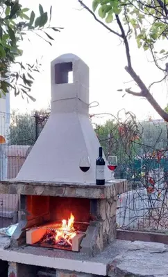 Attrezzature per barbecue disponibili per gli ospiti dell'appartamento